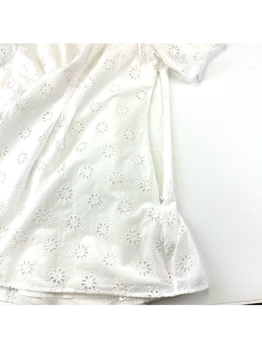 Curvy Girl white eyelet cotton dress Size 16 Torrid Belle Isle Puff Sleeve - Picture 13 of 16